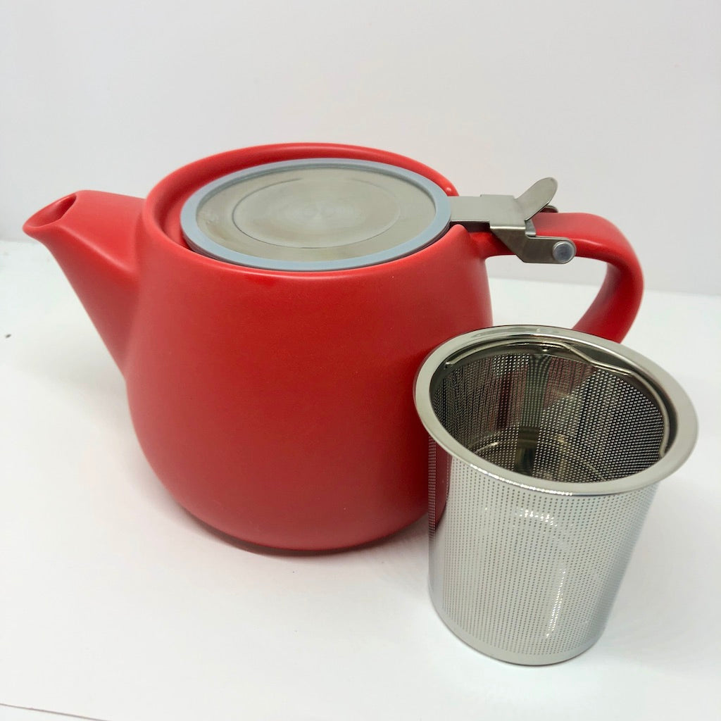 Pluto Porcelain Teapot 18 oz