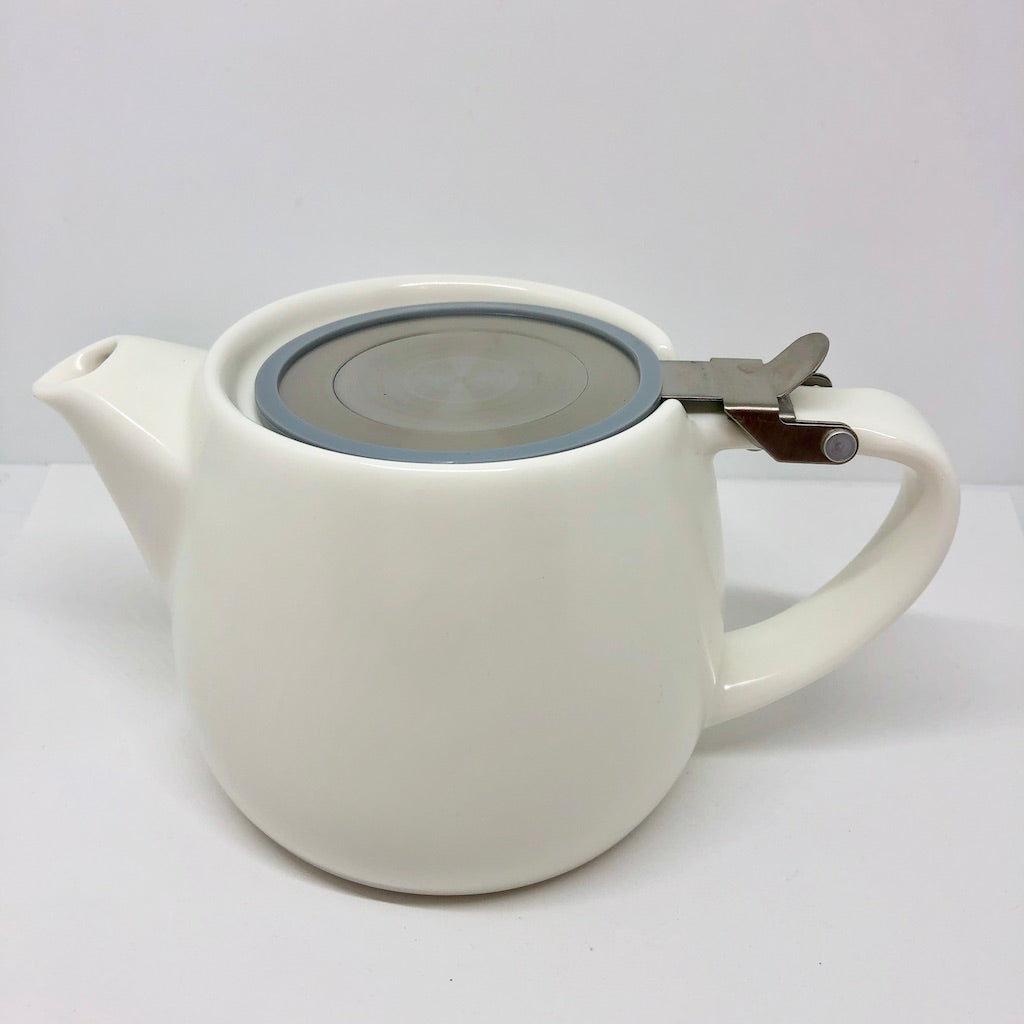 Pluto Porcelain Teapot 18 oz